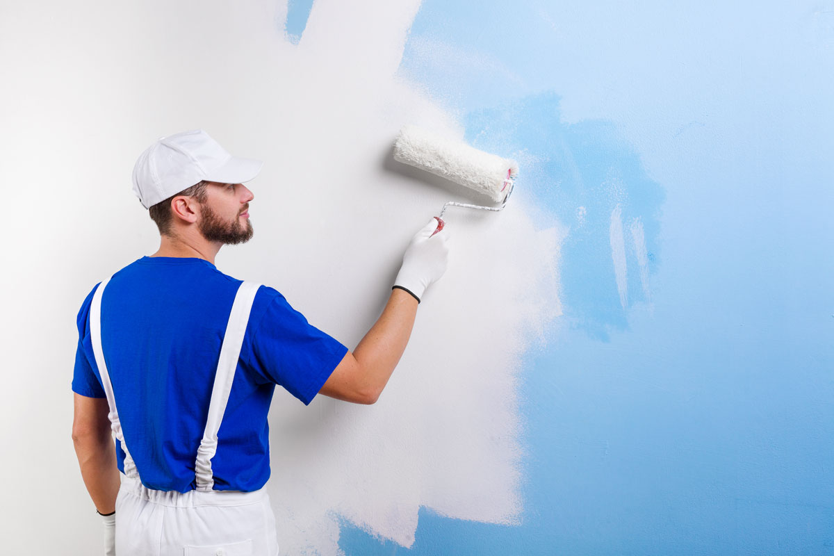 malowanie ścian na biało